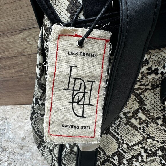 Like Dreams Backpack Womens Black Cream Python Print Zipper Pocket Polyester NWT - Picture 3 of 13